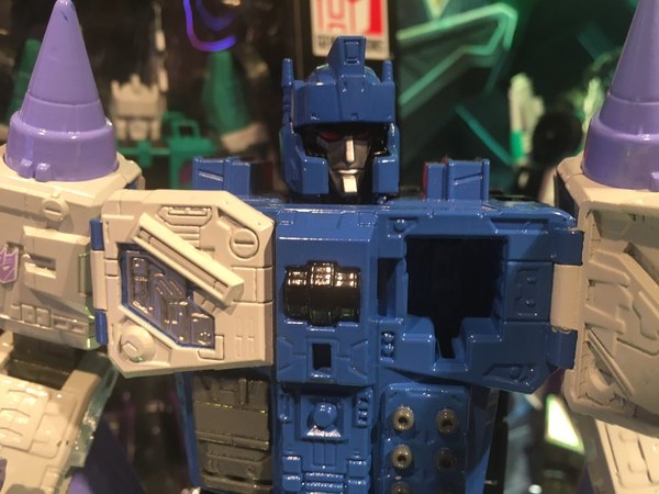 Toy Fair 2017   New Things We Learned About Titans Return Leader Class Overlord  (3 of 7)